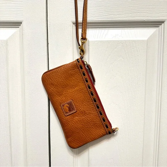 New Without Tags Dooney & Bourke Florentine Large Slim Wristlet Sachel - Picture 2 of 5